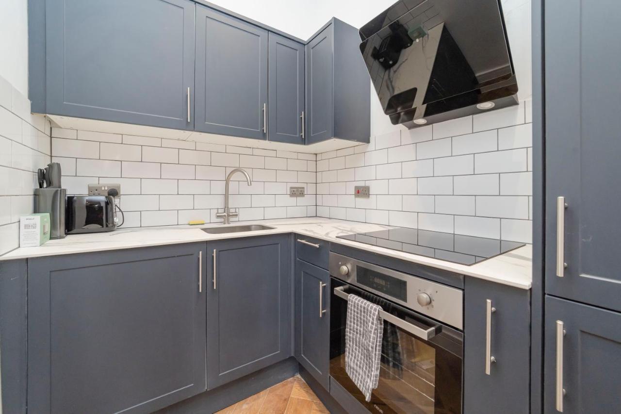 Morden Studio Flat Moments Away From Brighton Seafront Apartment Exterior photo